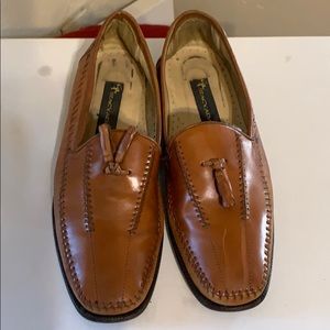 Stacy Adams tan color shoes size 11 made in Brazil